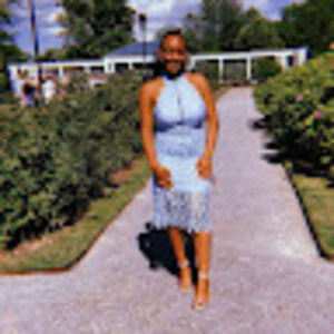 Meet your Posher, Alexia